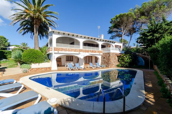 Casa vacanza per 8 persone, con Giardino a Binibeca