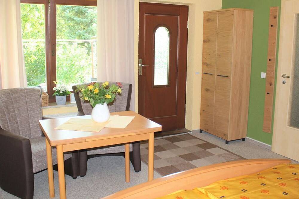 Ganze Wohnung, Ferienwohnung Polenztal, komb. Wohn-/ Schlafraum - Ferienhof Leuner in Porschdorf, Bad Schandau