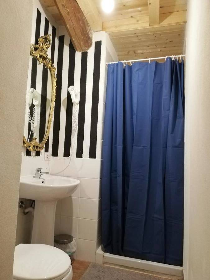 Chambre d’hôte pour 2 personnes, avec jardin et vue à Voghera - 4