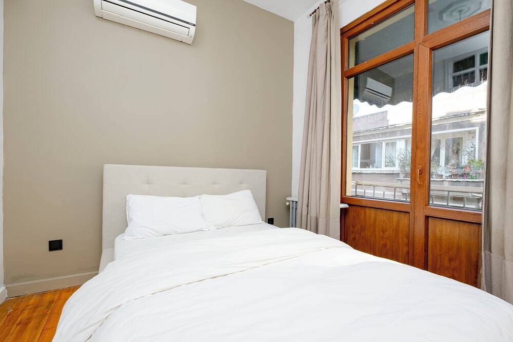 Apartamento entero, Tranquil 4-bedroom apartment with Ac in Istanbul in Beyoğlu, Estambul