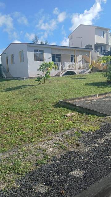 Chambre d’hôte pour 8 personnes, avec terrasse, animaux acceptés dans Marie-Galante
