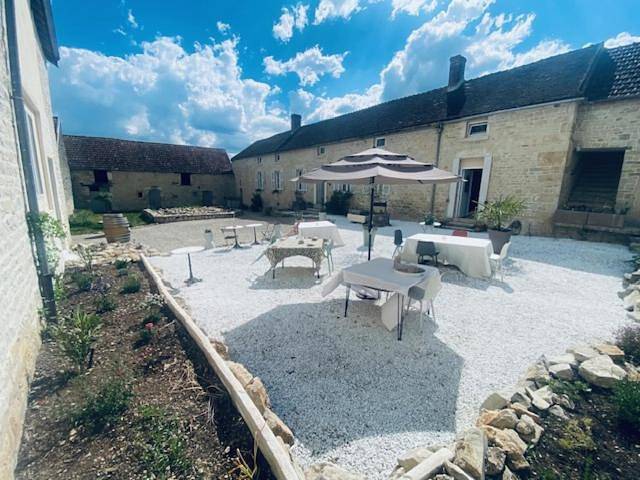 Double Room with Private Bathroom in Stigny, Arrondissement d'Avallon