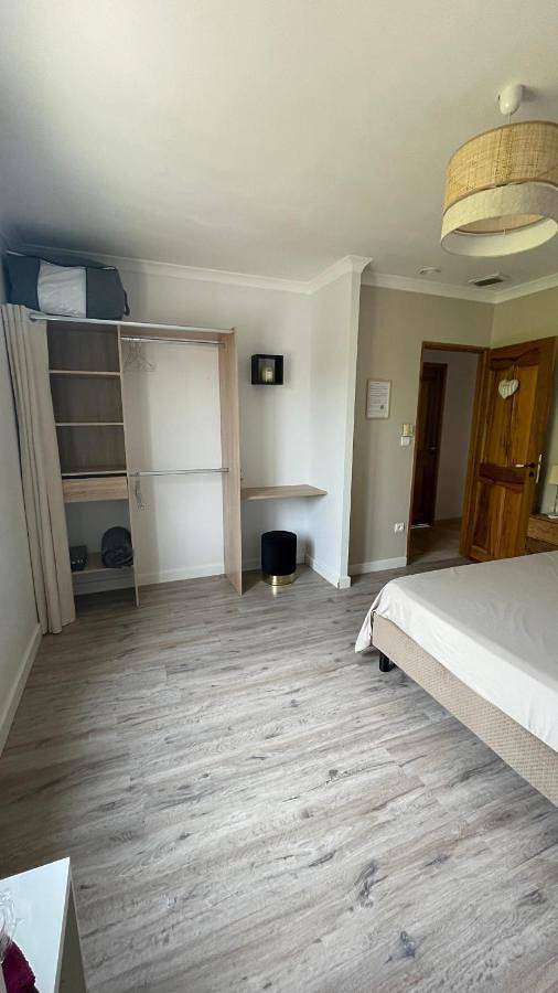 Chambre privée chez l habitant au mas des fontaines in Jonquières-Saint-Vincent, Région de Nîmes