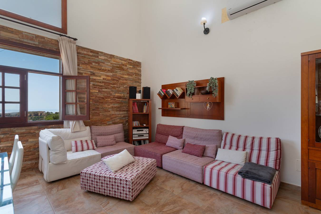 Ferienvilla 'Mogaren Naturaleza Y Relax' mit Bergblick, Wi-Fi und Klimaanlage in El Peñón, Vega de San Mateo