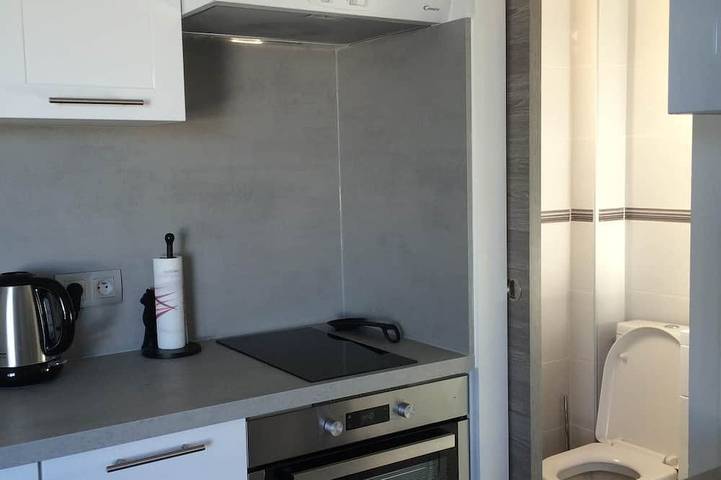 Entire apartment, Sea view apartment 180 ° on the beach of Roquille, feet in the water in Cap d'Agde, Agde