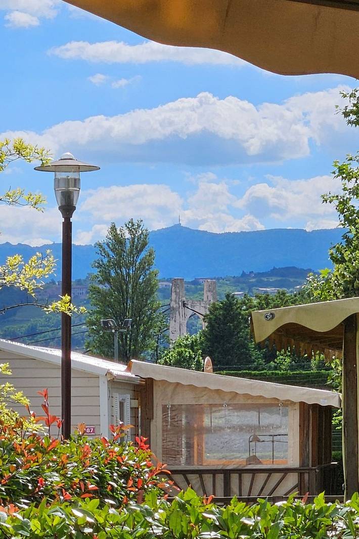Gîte pour 6 personnes, avec jardin à Condrieu - 4
