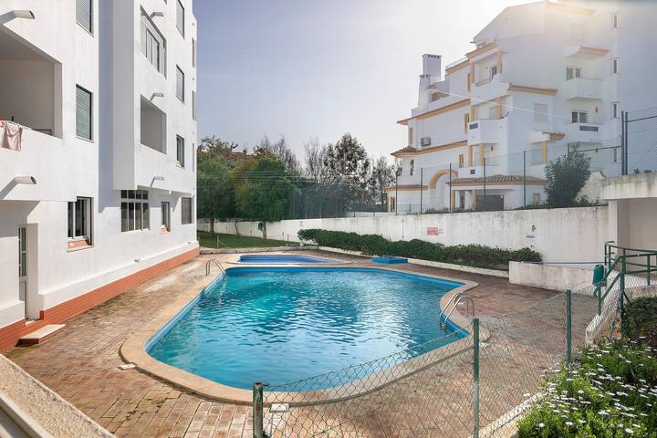 Apartamento inteiro, Vacation Flat central Albufeira with shared pool in Albufeira e Olhos de Água, Distrito de Faro