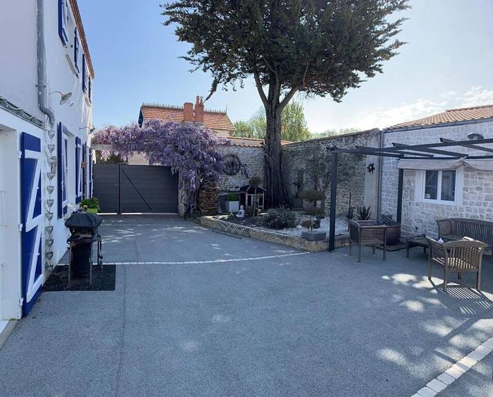 Location de vacances pour 7 personnes, avec jacuzzi et piscine dans Office De Tourisme De La Tranche Sur Mer - 2