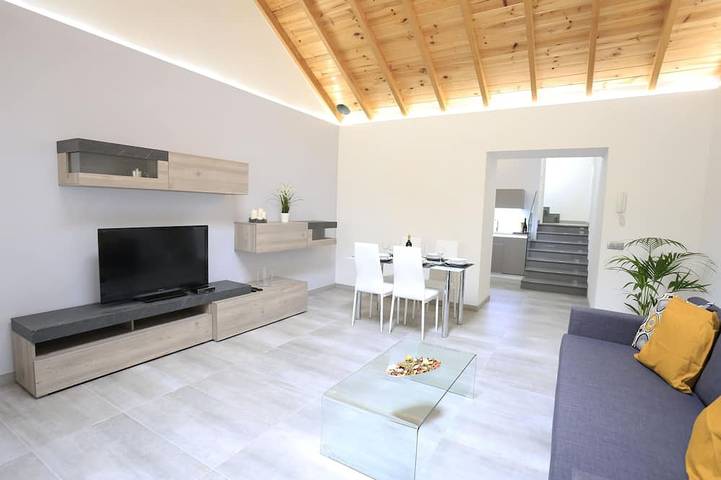 Casa de vacaciones para 8 personas, con terraza y jardín - 1