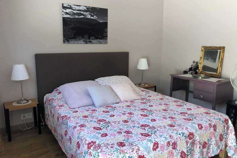 Casa Rural \"Cerca De Jasmin\" con piscina y jardín cerca de Vaison La Romaine in Rasteau, Vaucluse