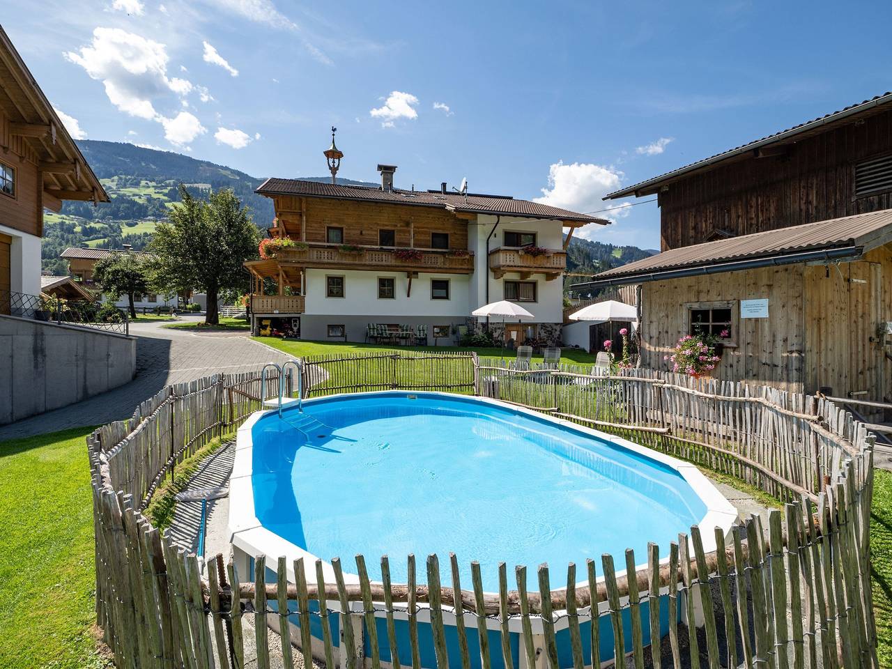 Ferienwohnung Panorama in Aschau im Zillertal, Ski-Optimal Hochzillertal