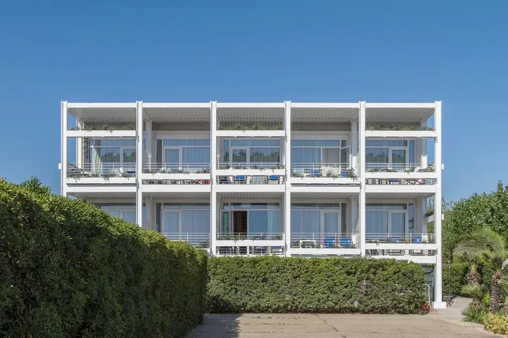 Hotel para 3 personas, con jardín - 1