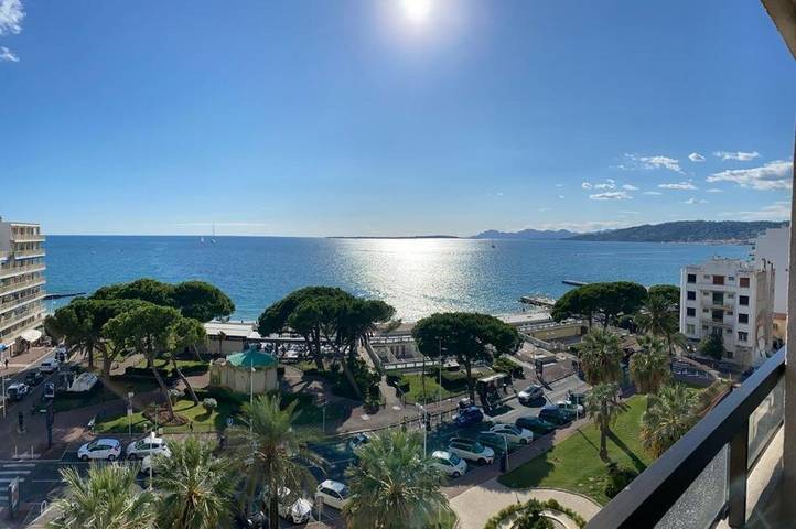 Lägenhet för 2 Personer, med utsikt och terass i Juan-les-Pins