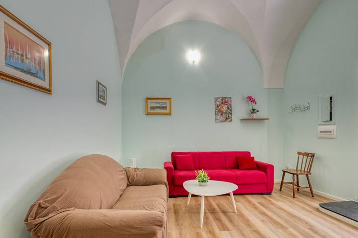 Appartamento intero, Appartamento 'Degapartment Lecce' con terrazza privata, Wi-Fi e aria condizionata in Lecce, Provincia di Lecce
