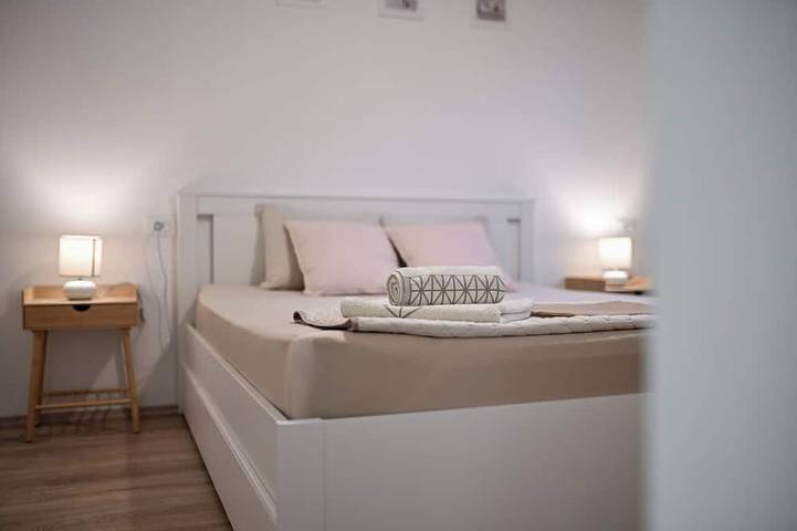 Holiday home Aprilis with pool,outdoor sauna and jacuzzi in Galovac, Zadar