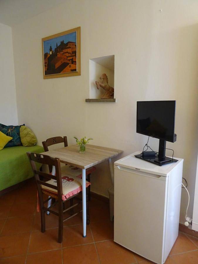 Maison d’hôte pour 3 personnes, avec terrasse ainsi que vue et jardin à Campiglia Marittima - 4