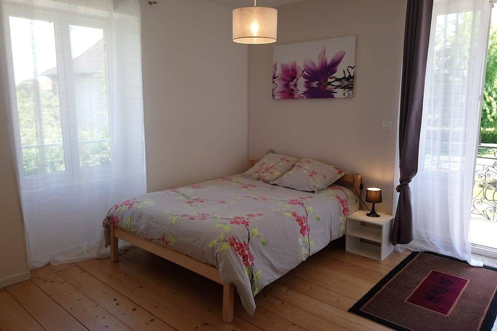Apartamento entero, Apartamento dúplex muy bien ubicado y tranquilo in Bretenoux, Macizo Central