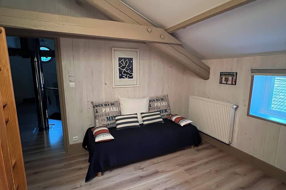 Gîte 5 personnes dans une maison en pierre typique de l'Ardèche. in Saint-Julien-Vocance, Région de Tournon-sur-Rhône
