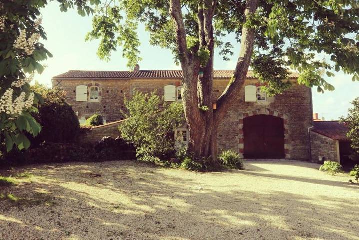 Location de vacances pour 7 personnes, avec jardin et piscine à Chaillé-les-Marais - 3