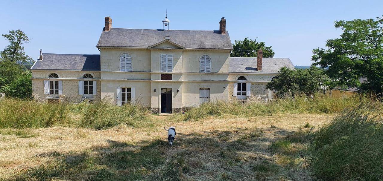 Ancien relais de chasse à 35 min du Circuit 24h du Mans in Le Lude, Sarthe