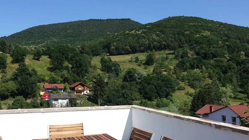 Gîte pour 2 personnes, avec terrasse à Dernbach - 4