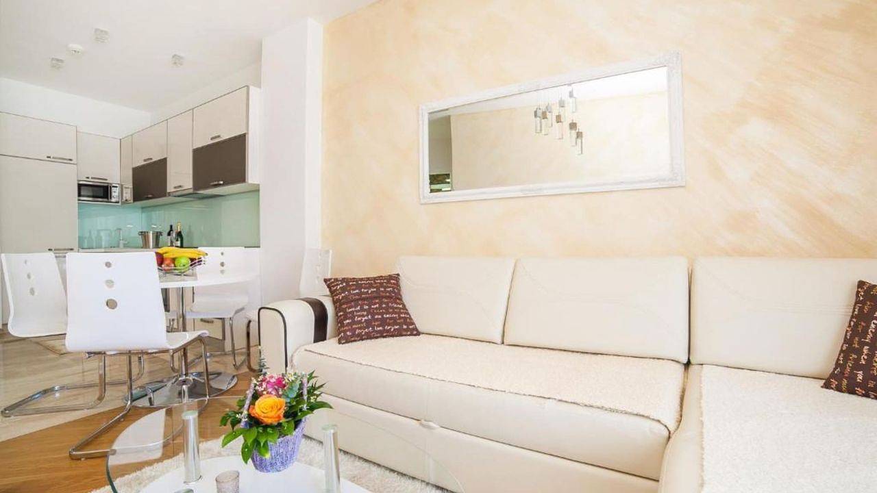 Apartamento vacacional entero, Ferienwohnung für 4 Personen (64 m²) in Budva in Budva, Municipio de Budva