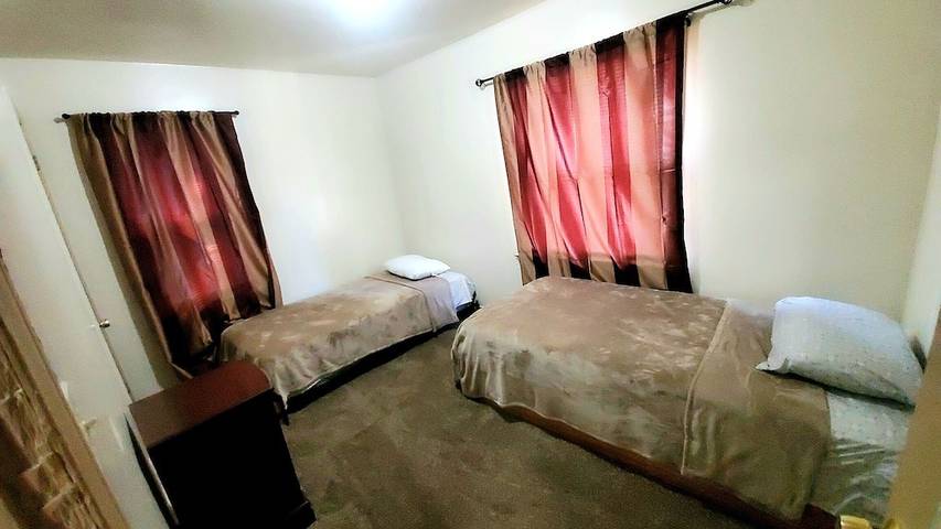 Vacation rental for 14 people, with pets in Detroit