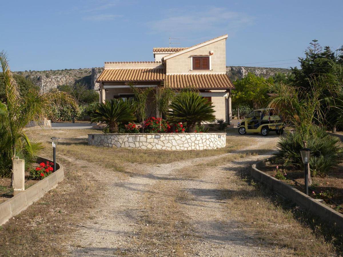 Villa with Sea View in Custonaci, Provincia di Trapani