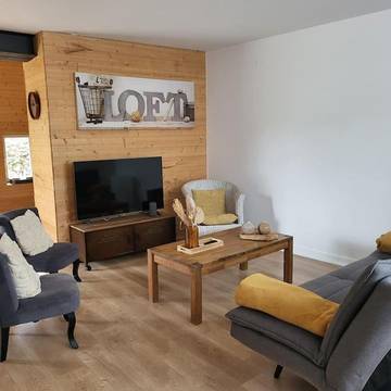 Location de vacances pour 7 personnes, avec terrasse et jardin à Mauléon