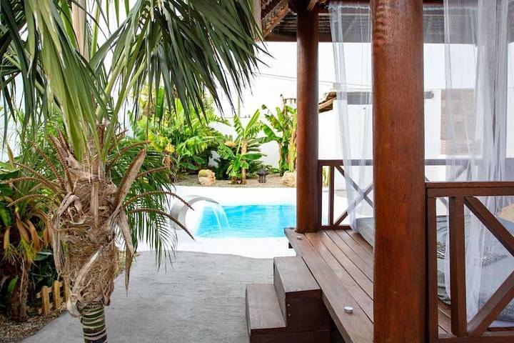 Chalet para 4 personas, con vistas además de jardín y piscina en Chiclana de la Frontera