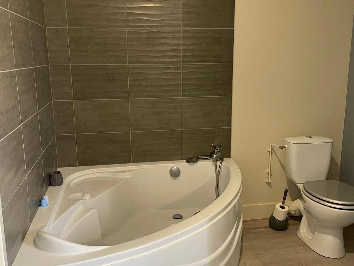 Détente près du Loir : Chambre et salon privés, idéal pour randonnées et proche des 24H du Mans - Fr-1-410-387 in Vaas, Vallée de la Loire