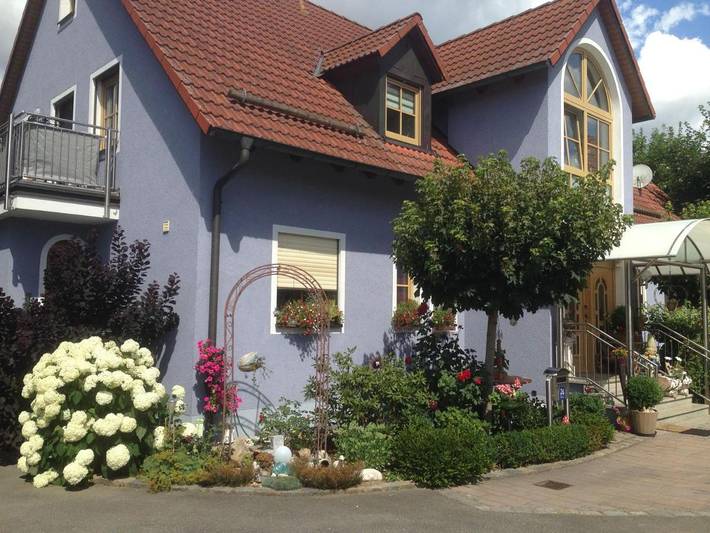 Ferienwohnung für 2 Personen, mit Terrasse und Garten