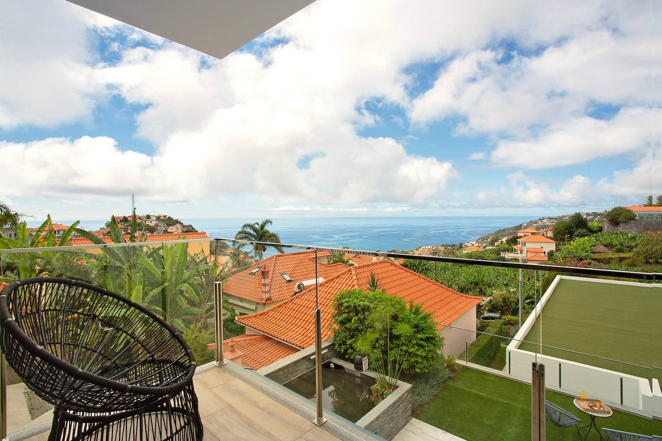 Villa 'Jolie' avec Vue sur la Mer, Wi-Fi et Climatisation in Pináculo, Ponta do Sol