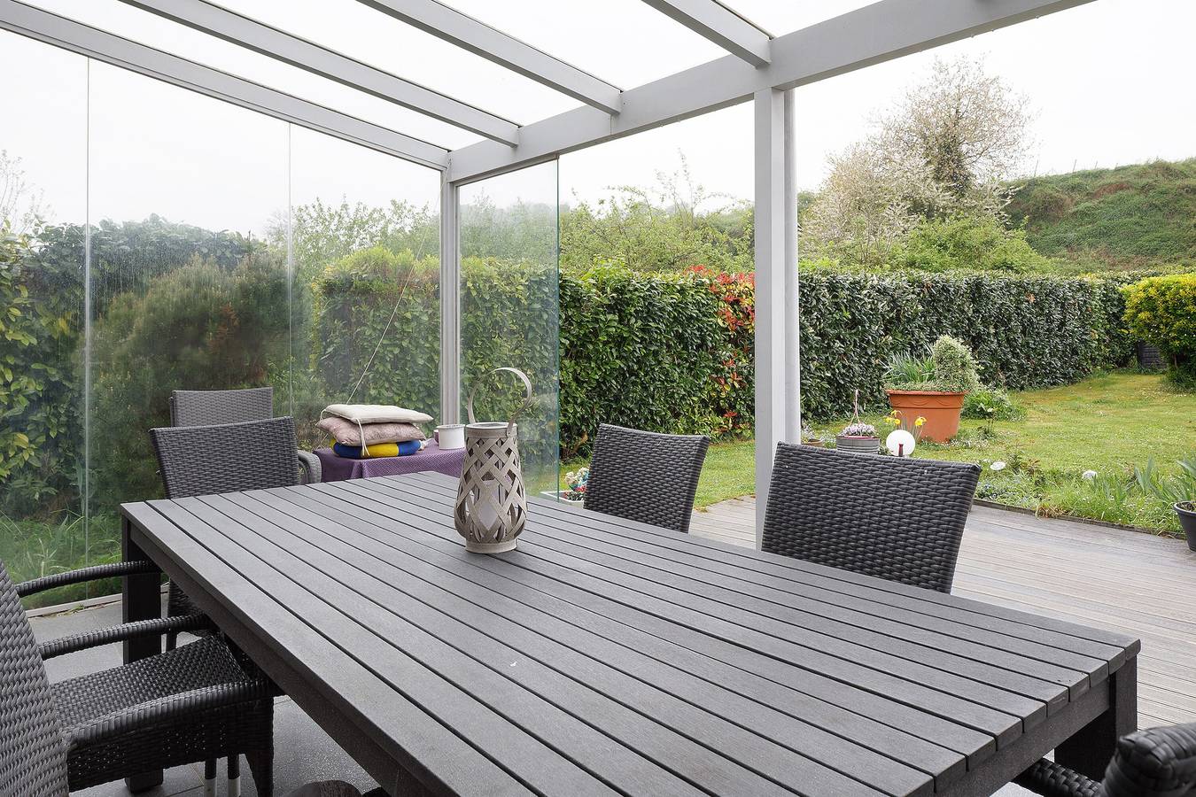 Ferienhaus „Modernes 5 Schlafzimmer mit T“ mit privater Terrasse, Garten & Wlan in Munzingen, Freiburg