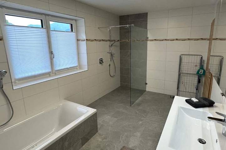 Ferienwohnung für 4 Personen, mit Terrasse und Garten in Steinbach am Attersee - 2