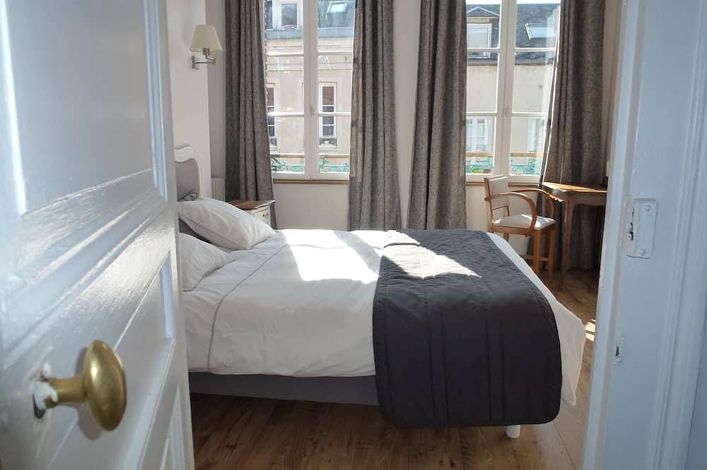 Geheel appartement, De charme in het Franse appartement 40 m² centrum!Wifi, lakens, tv, Lv, in Honfleur, Lisieux en omgeving