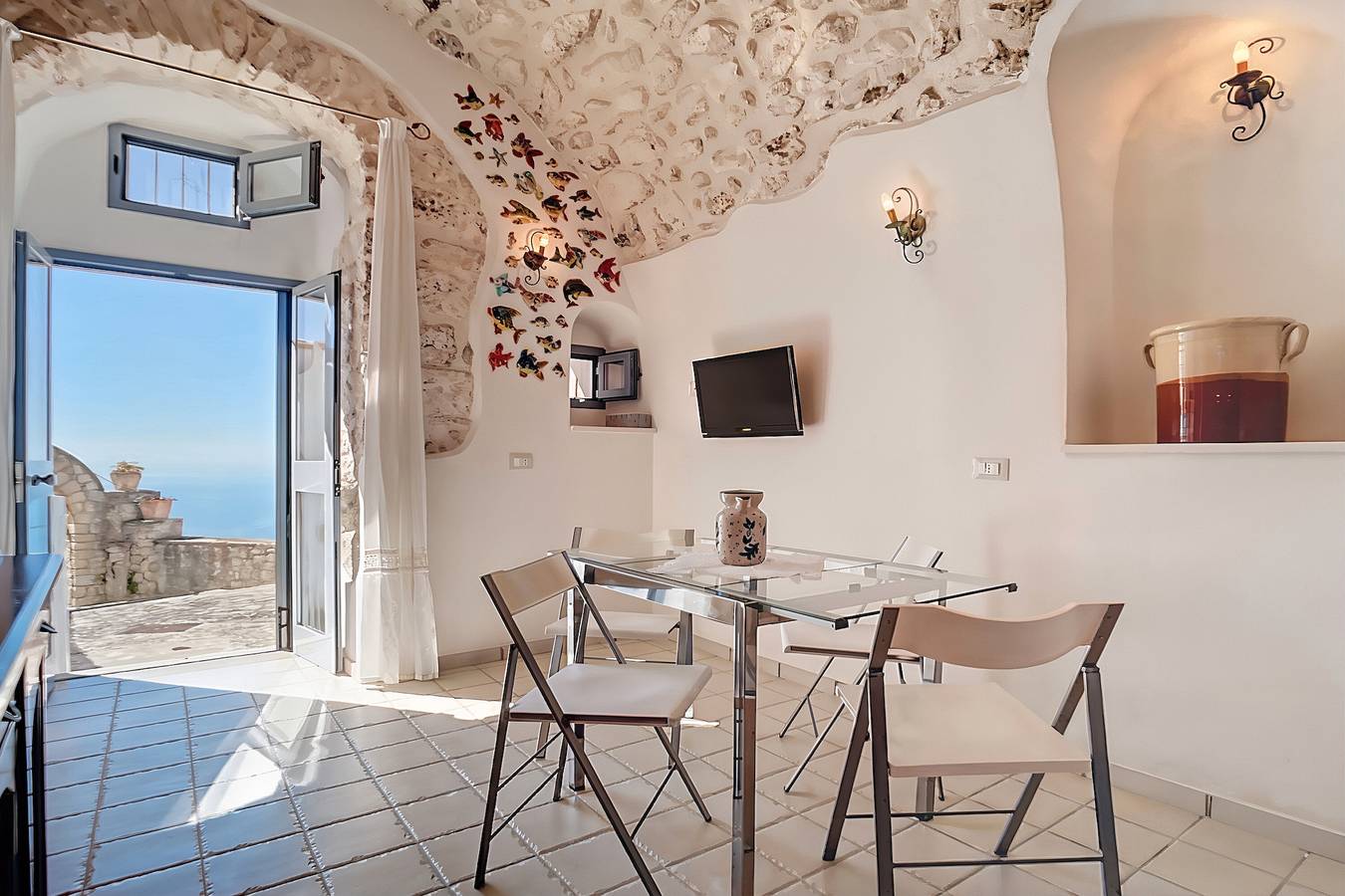 Studio entier, Studio 'Al Torrione 2' avec vue sur mer et climatisation in Monte Sant'Angelo, Gargano