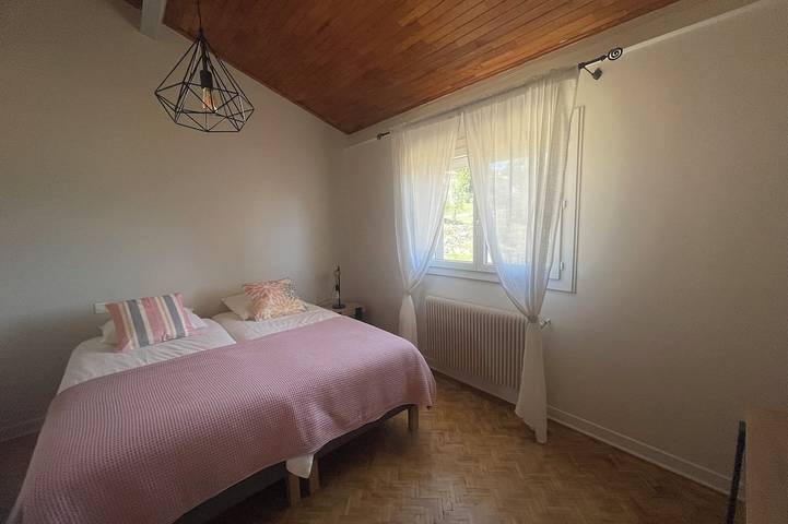 Location de vacances pour 12 personnes, avec terrasse à Lachapelle-sous-Aubenas - 4