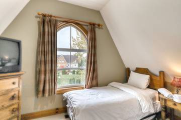 Glamping for 8 Guests in Blue Mountain (Ontario), Lake Huron ON, Picture 2