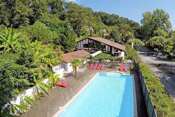 Gîte pour 4 personnes, avec piscine et jardin, animaux acceptés à La Bastide-Clairence