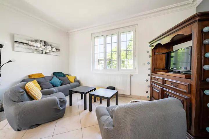 Location de vacances pour 9 personnes, avec jardin dans Neuillé-Pont-Pierre - 4