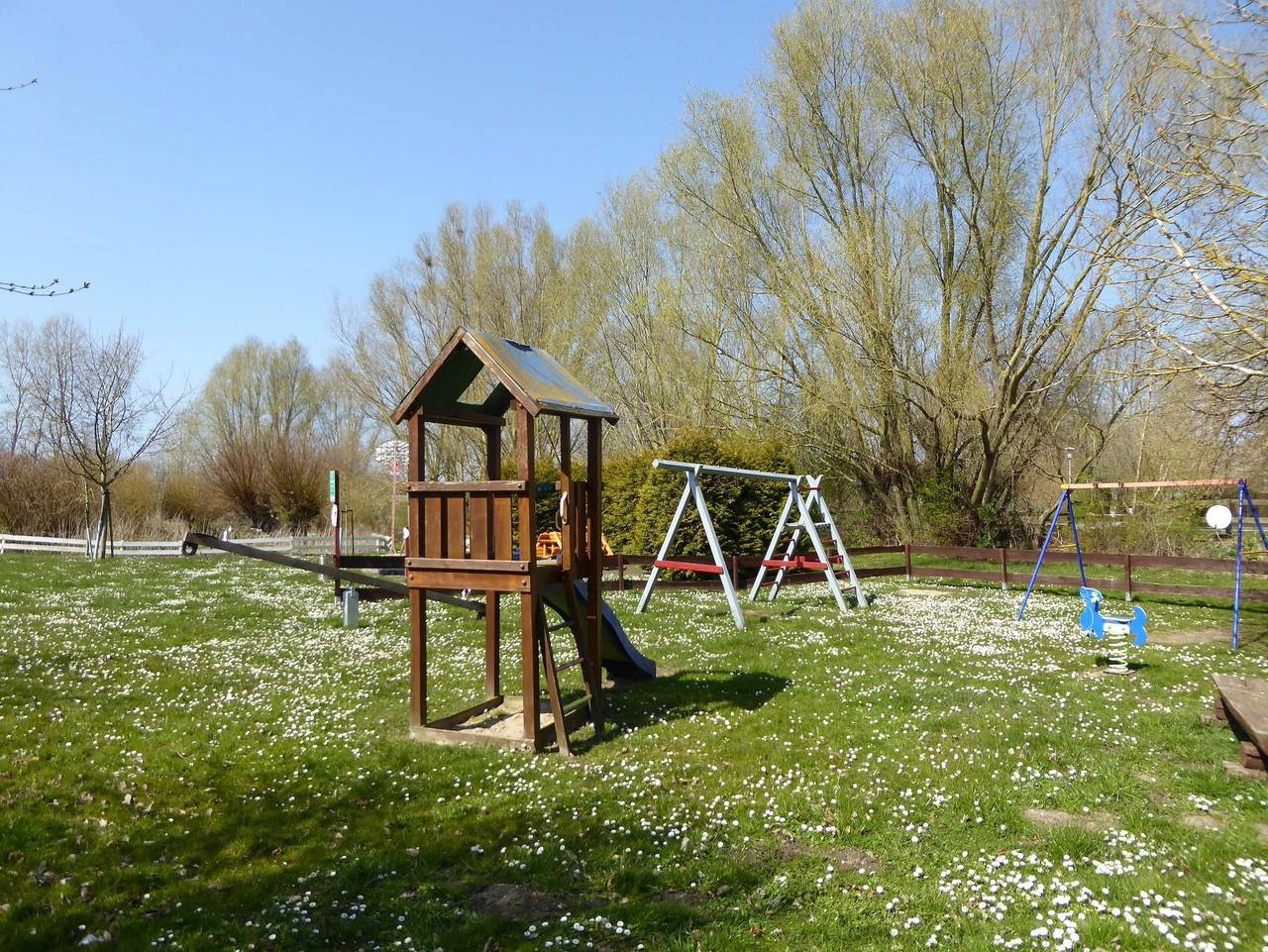 Fip Gollwitz Ferienwohnungen Lee u. Luv in Gollwitz, Nordwestmecklenburg (Wismar und Umgebung)