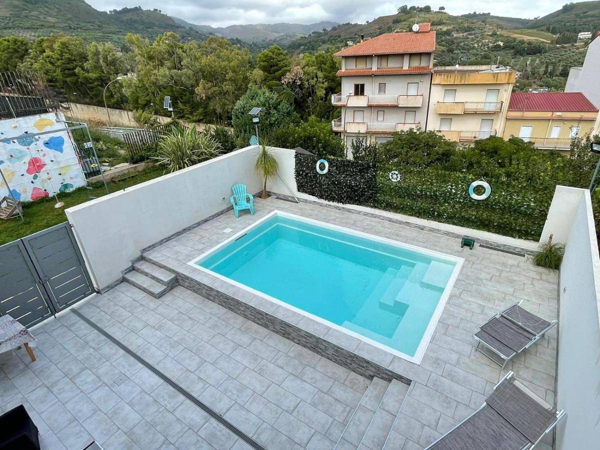 Appartamento intero, Two-Bedroom Apartment in Salemi, Provincia di Trapani