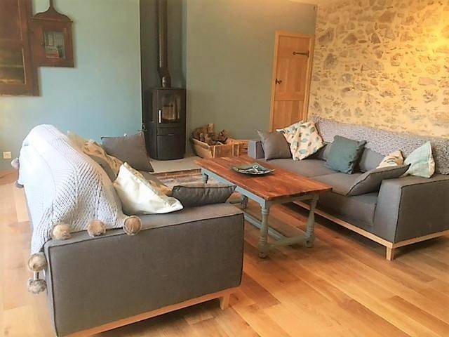 Location de vacances pour 4 personnes, avec Terrasse et Jardin ainsi que Vue sur le lac et Vue à La Forêt-sur-Sèvre - 4