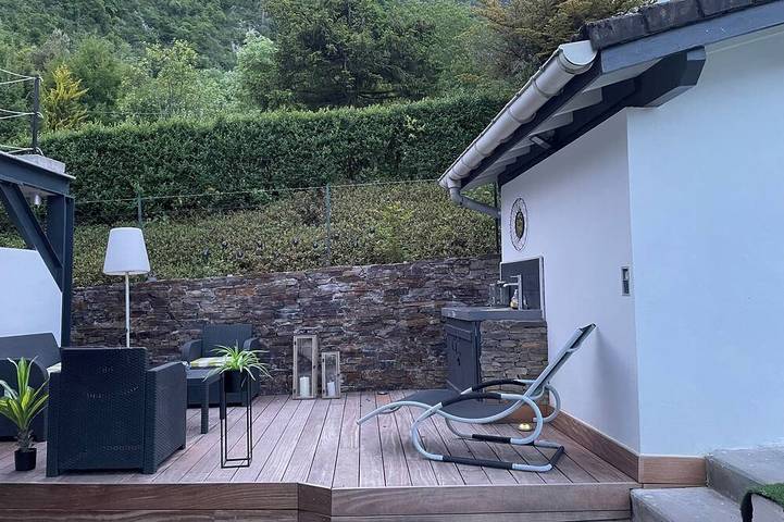 Gîte pour 2 personnes, avec jardin et terrasse, animaux acceptés à Faverges - 3