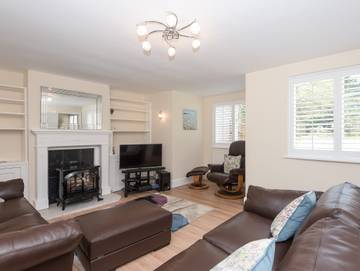 Log Cabin for 6 People in Wootton Bridge, Isle of Wight, Photo 3