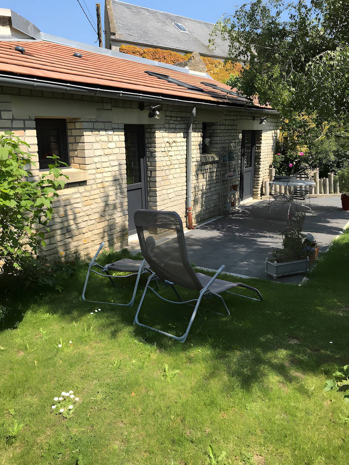 Casa de vacaciones 'P'tite Maizoun - Gîte' con terraza, jardín y Wi-Fi in Hermanville-sur-Mer, Región de Caen