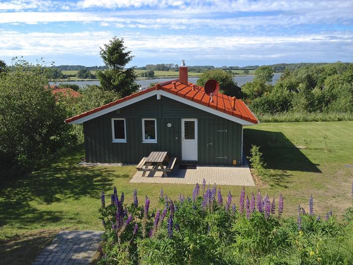 Ferienhaus für 4 Personen, mit Garten und Sauna sowie Seeblick in Kosel