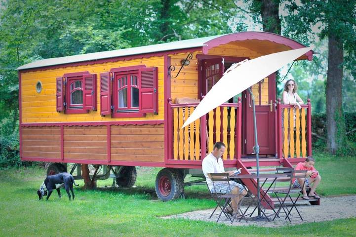 Gîte pour 2 personnes, avec piscine ainsi que jardin et terrasse à Padirac - 4