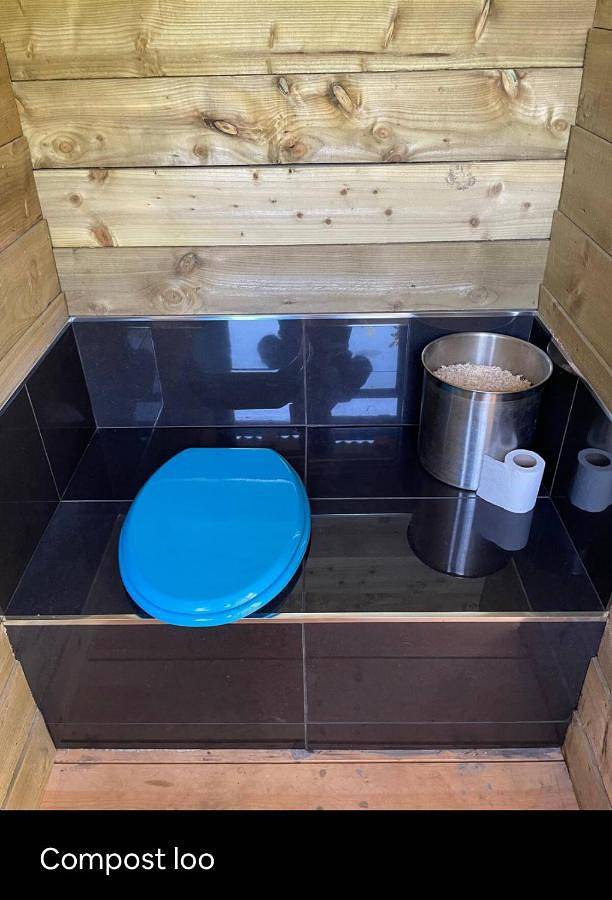 Location de vacances pour 2 personnes, avec vue sur le lac et piscine ainsi que vue et jardin dans Constantine - 2